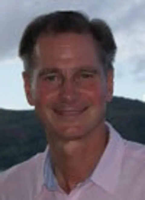 Simon Hirst
