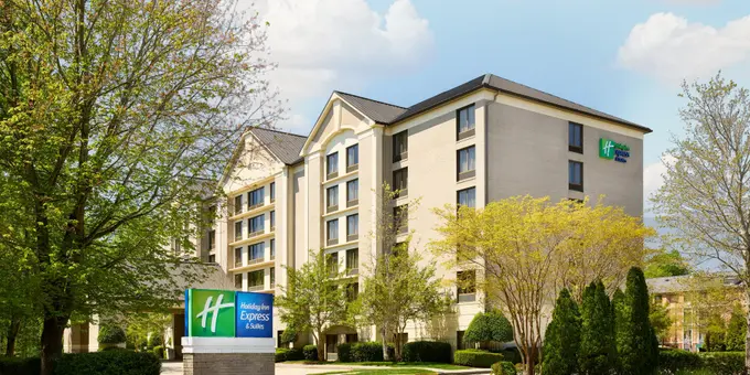 Satori Collective Completes Sale of 124-Suite Holiday Inn Express & Suites Alpharetta-Windward Parkway