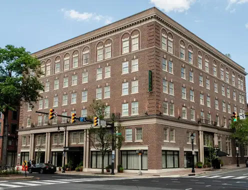 Hotel Heron Old Town Alexandria