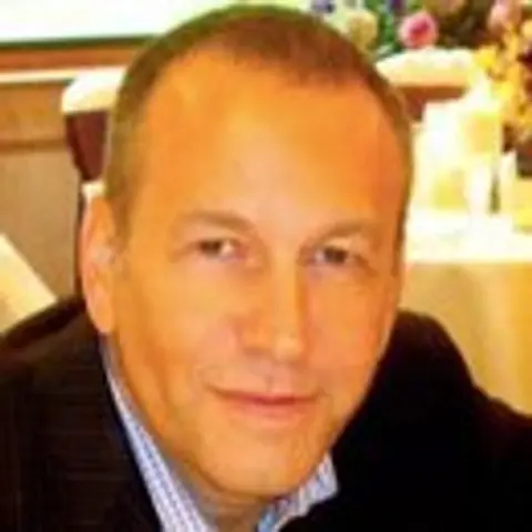 Michael Schneider