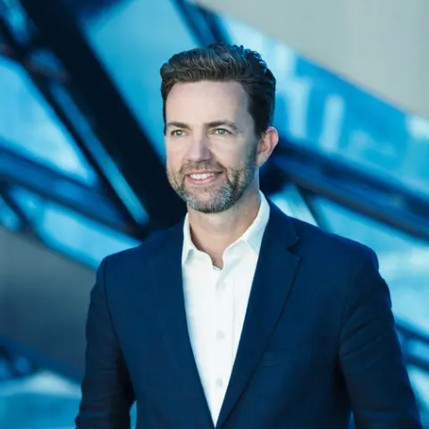 Stefan Viard
