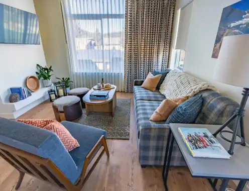 Outbound Residences, Mammoth