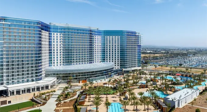 Gaylord Pacific Resort & Convention Center ......