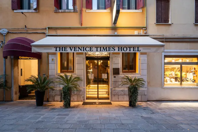 Venice Times Hotel ......