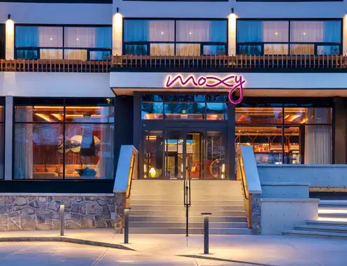 Moxy Banff