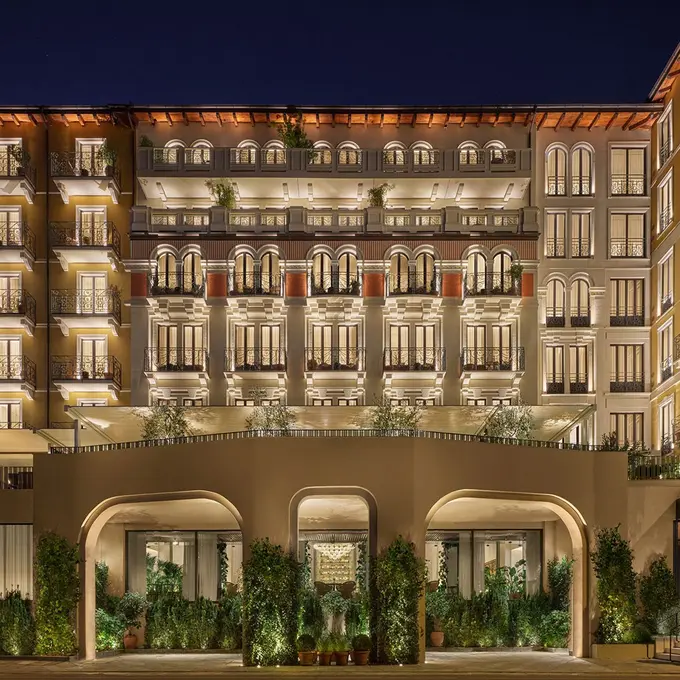 Bain Capital and Omnam Group announce the sale of the Lake Como Edition Hotel to Sansiri Capital