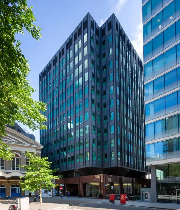 Whitbread acquires major office building in the City of London for conversion to a new hotel