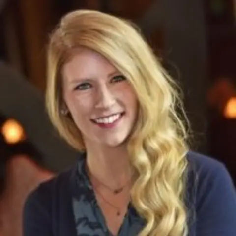 Lauren Mackintosh-Zebrowski