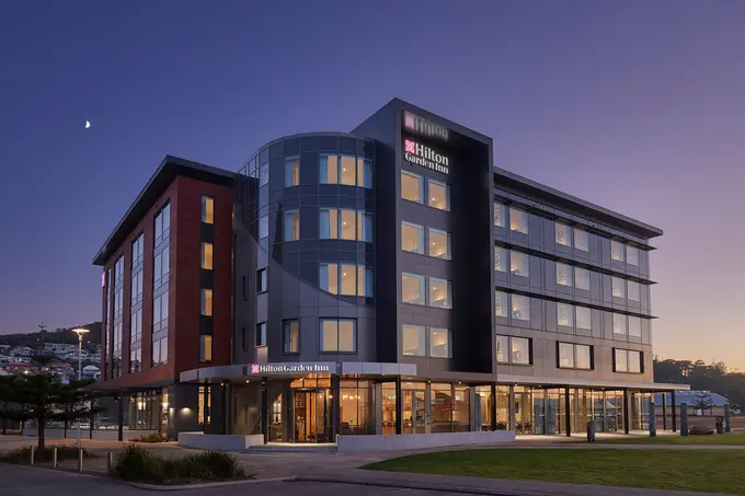 Hilton Garden Inn Albany ......