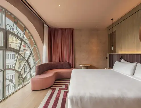Palacio Bellas Artes Curio Collection by Hilton Front Box Suite