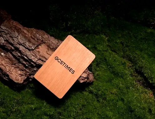The Tree Hugger’s Pocket Secret: Wooden Key Cards That Delight