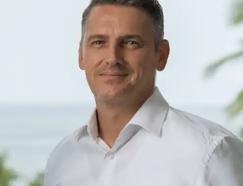 Simon Winchester
