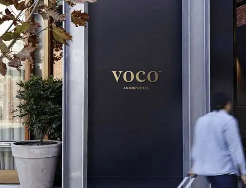 Dual-Branded voco & Holiday Inn Hotel, Downtown Chicago
