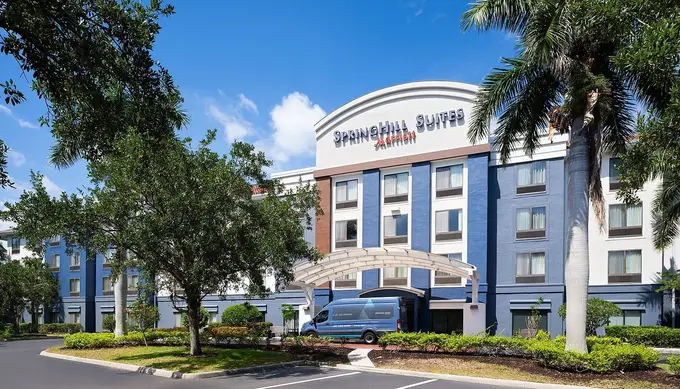 Spring Hill Suites Fort Myers Airport ......