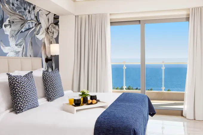 Ajul Luxury Hotel & Spa Resort ......