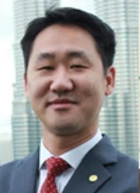 Michael Lee
