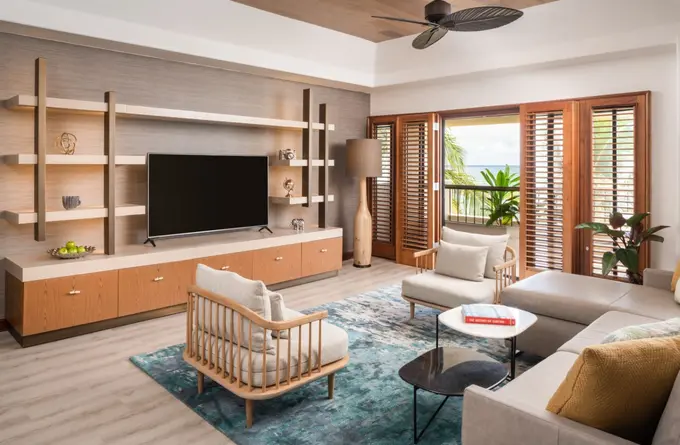 Courtyard by Marriott Kaua'i at Coconut Beach ......