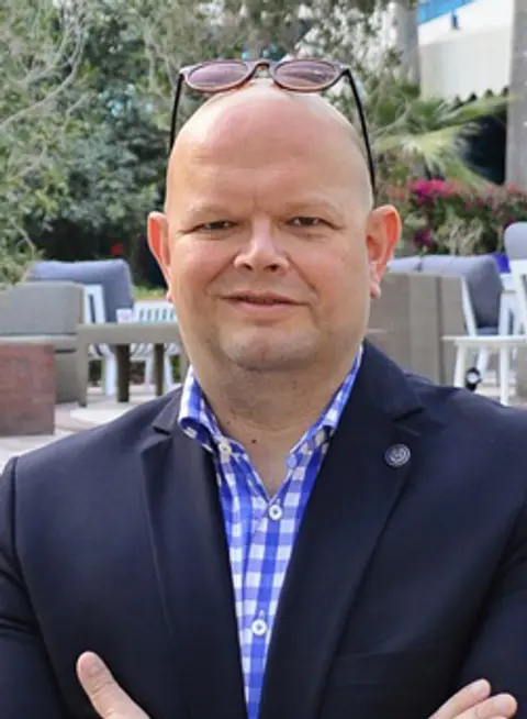 Yves Bas