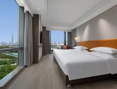 Cnaaf R0003 One King Beds Sunshine View