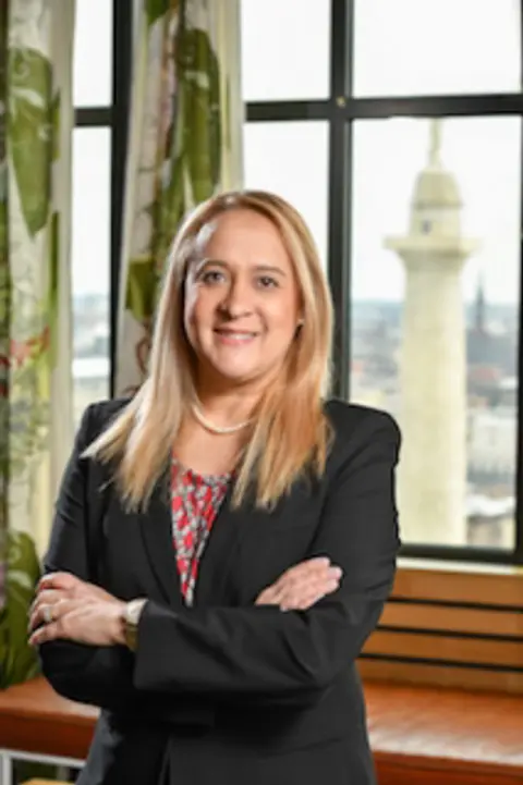 Corinne Hart