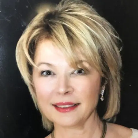 Karen Earp