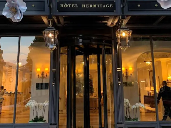 Between myth and experience: Monte Carlo's grand hotels as narrators of European luxury