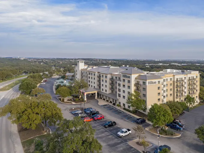 Hilton San Antonio Hill Country ......