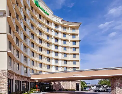PM Hotel Group Selected to Manage Holiday Inn Dallas Market Center