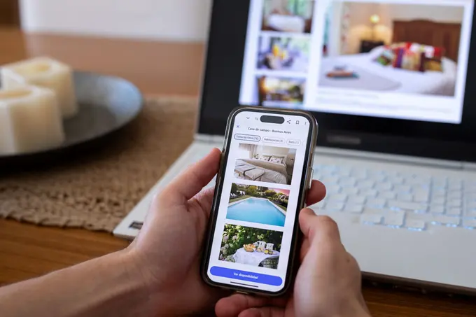 Grow Your Hotel Brand: Essential Facebook and Instagram Strategies