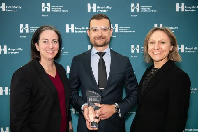2025 ISHC Young Leader Award presented to Nicola Bandera at IHIF