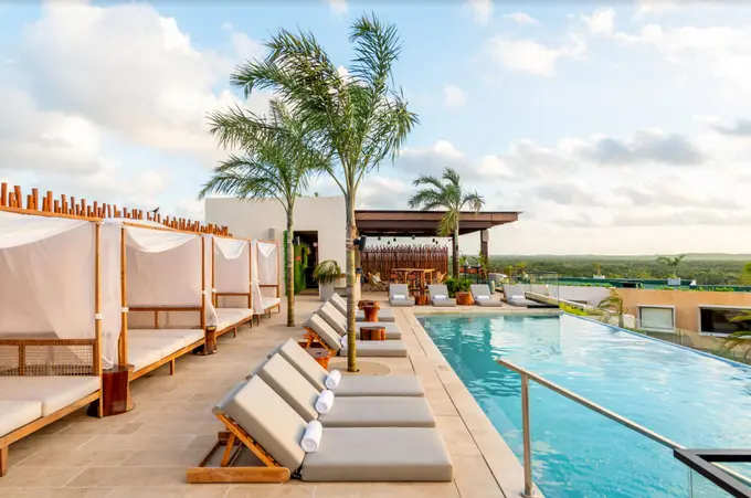 Aloft Tulum ......