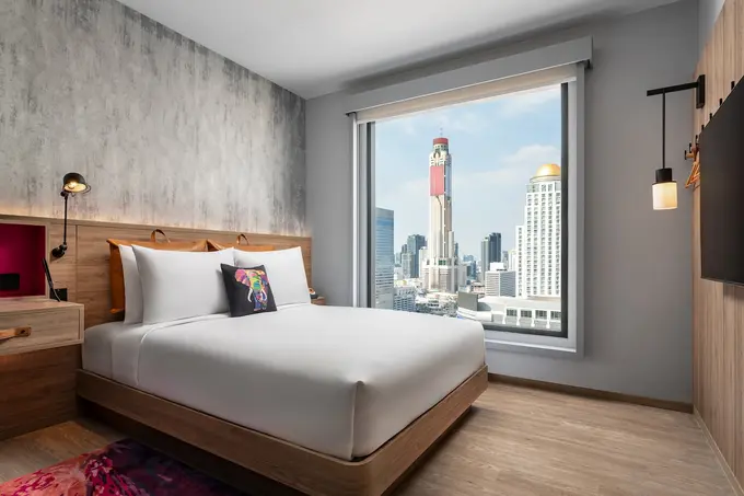 Moxy Bangkok Ratchaprasong ......