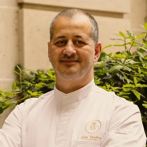 Rwcri Chef Executif Alan Taudon Terrasse Potager