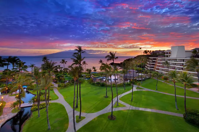Sheraton Maui Resort & Spa ......