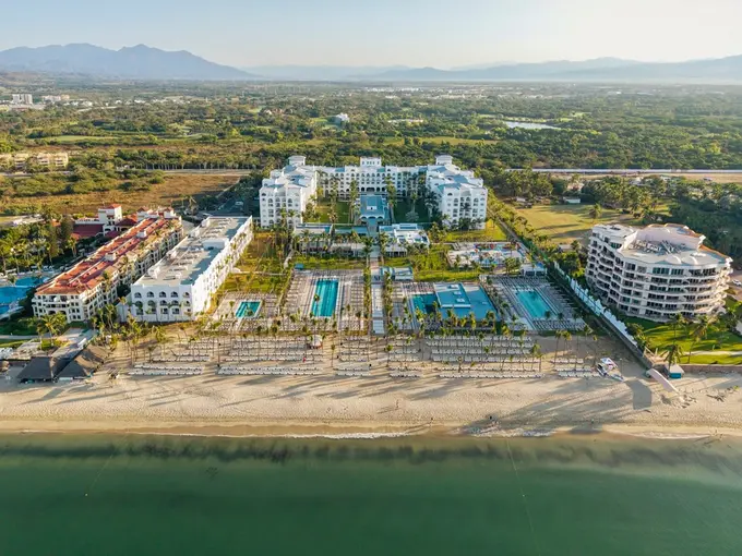Hotel Riu Jalisco ......