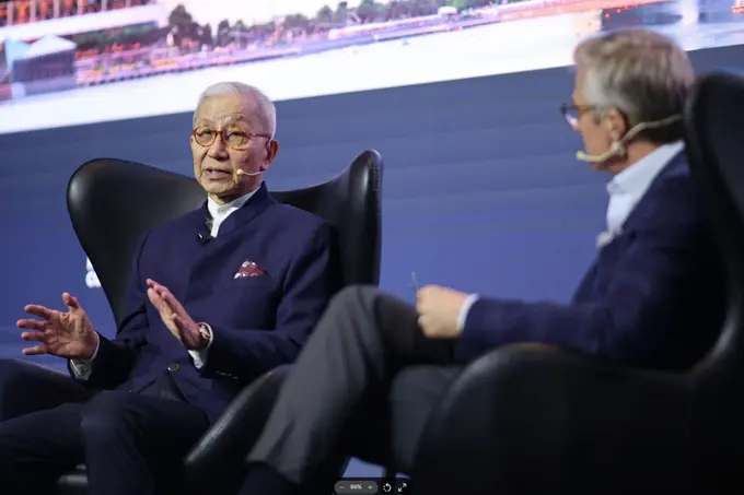 Langham Hospitality Group Celebrates Dr. Lo Ka Shui’s HICAP Lifetime Achievement Award