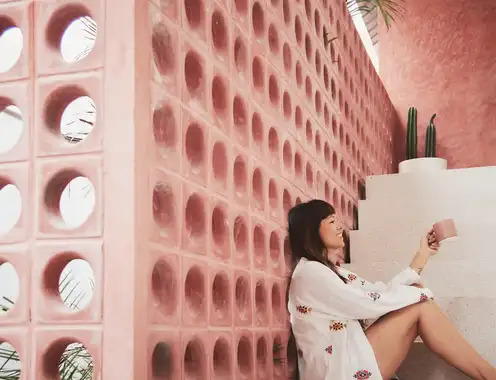 NEON ROSE MOTEL
