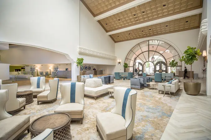 Hilton Santa Barbara Beachfront Resort ......