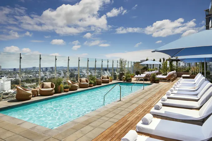 1 Hotel West Hollywood ......