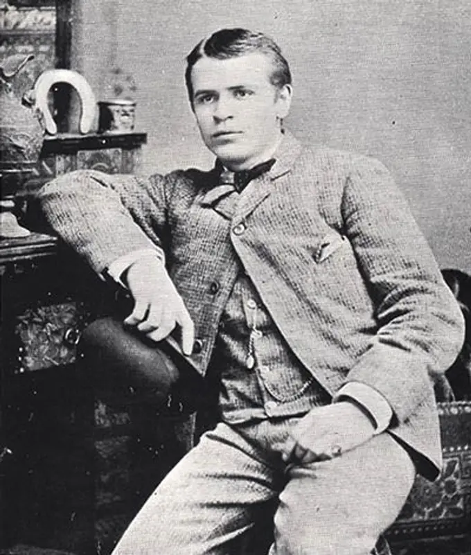 Ellsworth Milton Statler at age 18, courtesy