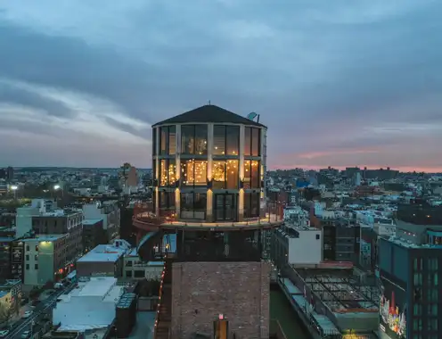 Arlo Williamsburg