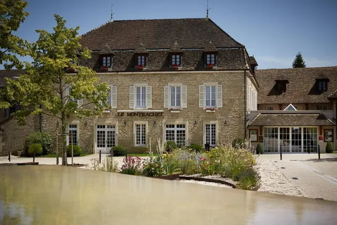COMO Le Montrachet ......