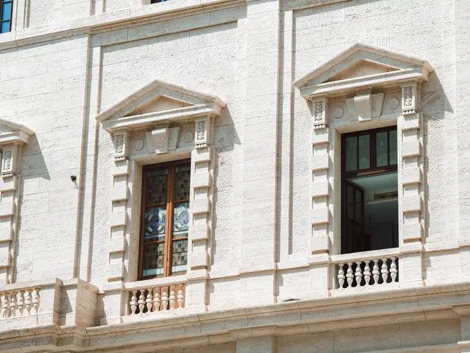 Corinthia Rome ......