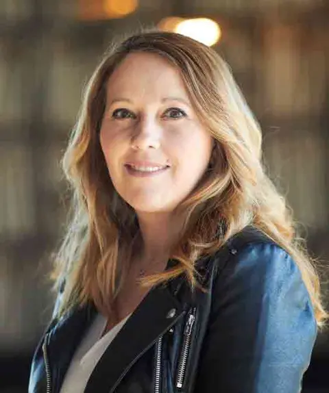 Caroline Benard