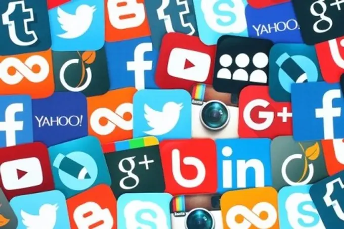 Generational Differences In Social Media Usage | By Larry Mogelonsky