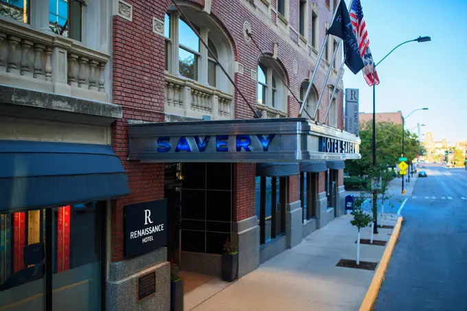 Renaissance Des Moines Savery Hotel ......