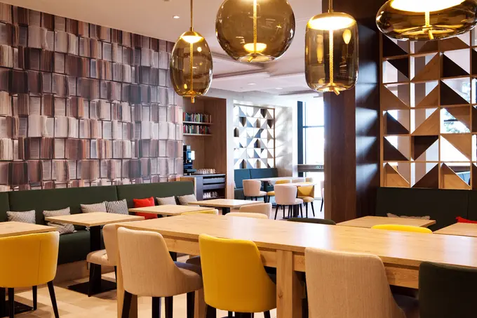 Hampton By Hilton Berlin City East Side Gallery ......