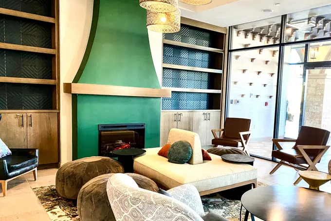 Hotel Indigo Spring - Woodlands Area ......