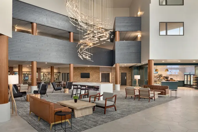 Radisson Hotel & Conference Center Green Bay ......
