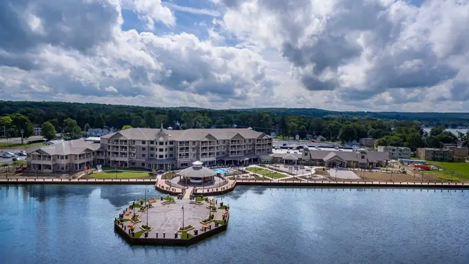 Chautauqua Harbor Hotel ......